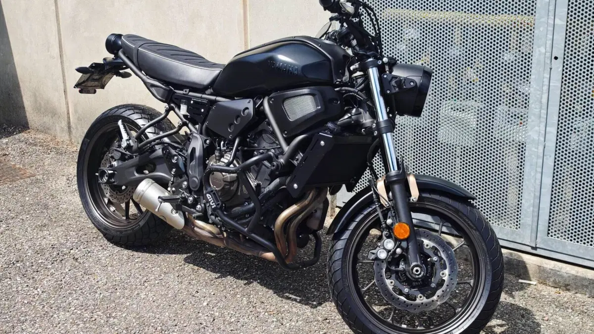 Yamaha XSR 700 ABS (2016 - 20)  (6)