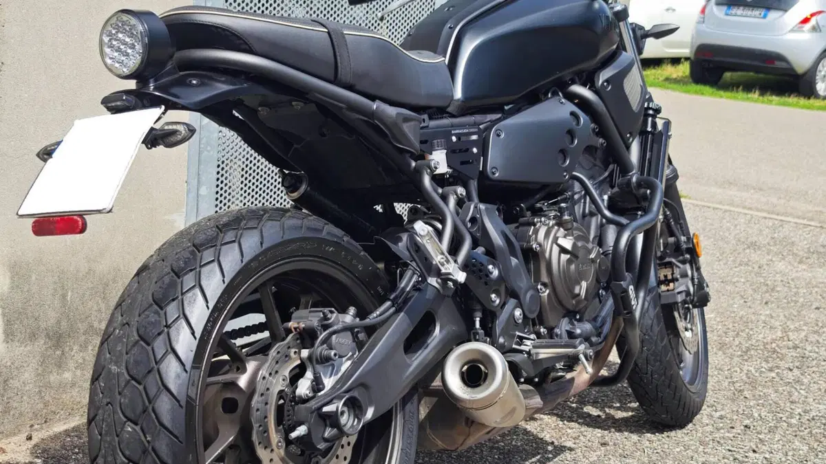 Yamaha XSR 700 ABS (2016 - 20)  (8)