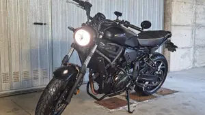 Yamaha XSR 700 ABS (2016 - 20)  (9)