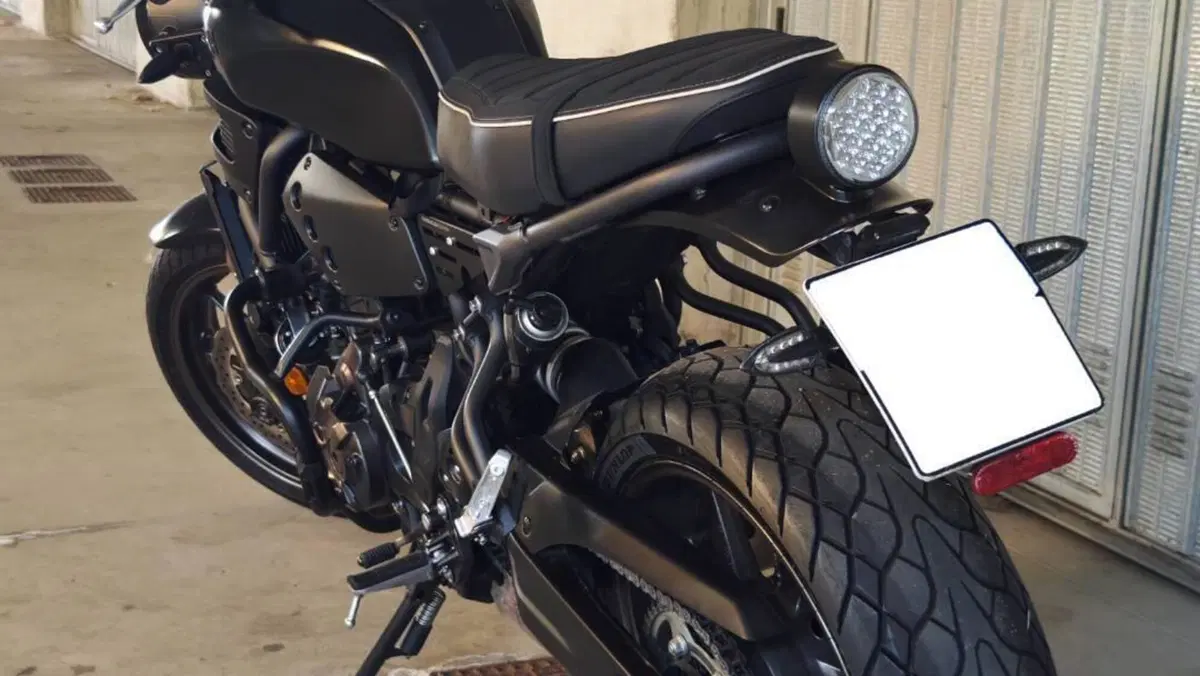 Yamaha XSR 700 ABS (2016 - 20)  (11)