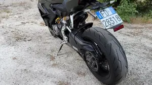 Ducati Streetfighter V2 955 Green (2022 - 23) 