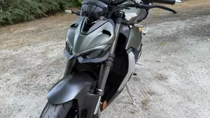 Ducati Streetfighter V2 955 Green (2022 - 23)  (2)