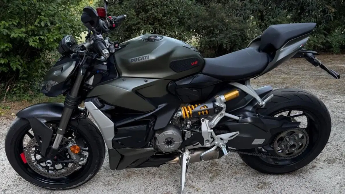 Ducati Streetfighter V2 955 Green (2022 - 23)  (3)
