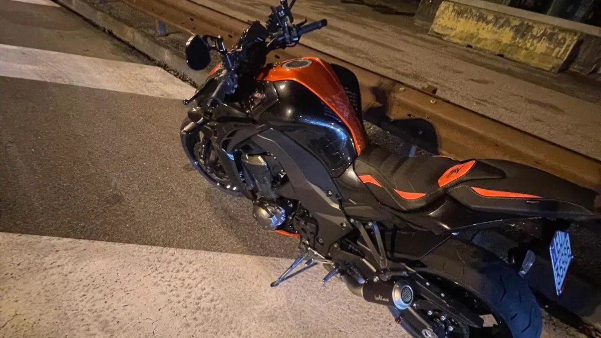 Kawasaki Z 1000 ABS (2014 - 16)  (2)
