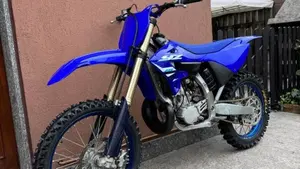 Yamaha YZ 250 (2025)  (2)