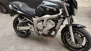 Yamaha FZ6 (2004 - 07)  (2)