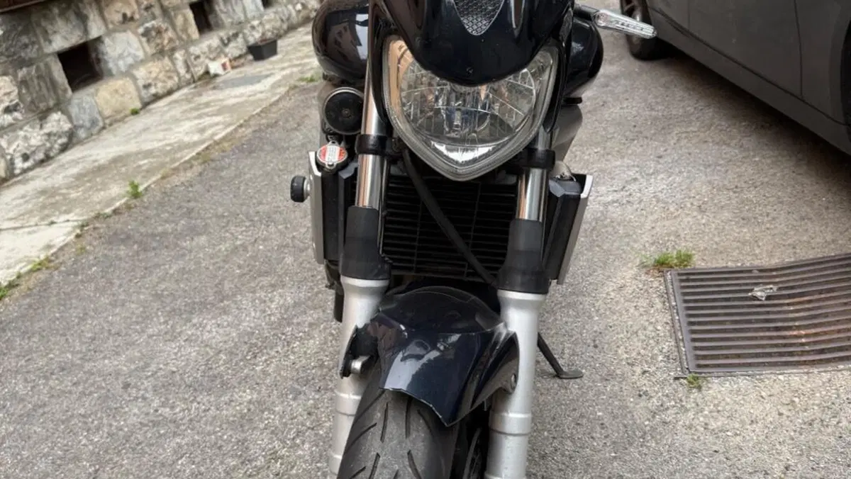 Yamaha FZ6 (2004 - 07)  (15)