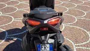 Yamaha X-Max 400 ABS (2017 - 20)  (5)