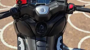 Yamaha X-Max 400 ABS (2017 - 20)  (7)