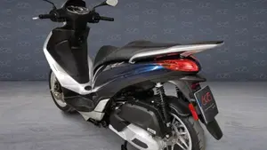Piaggio Medley 150 ABS (2016 - 19)  (4)