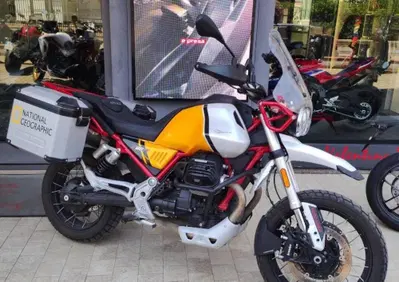 Moto Guzzi V85 TT Evocative Graphics (2021 - 23) - Annuncio 10055904