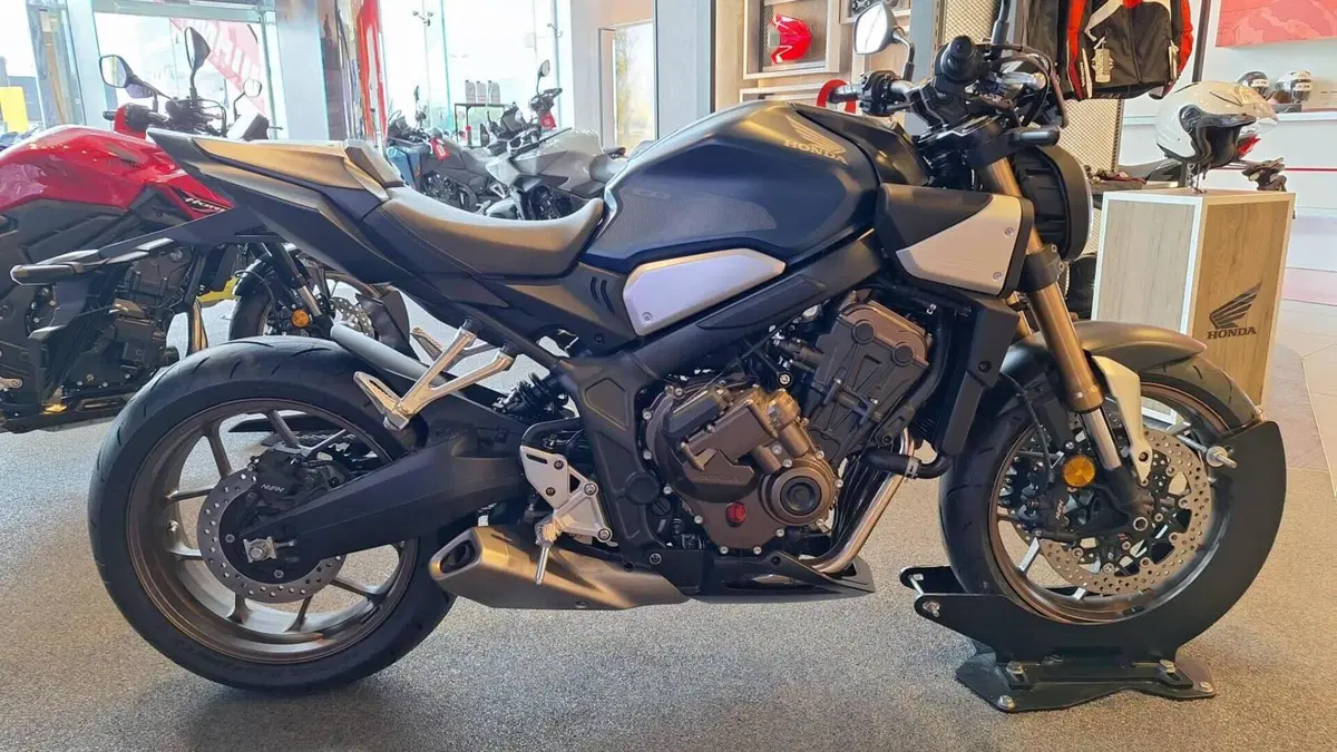 Honda CB 650 R E-Clutch (2024 - 26) 