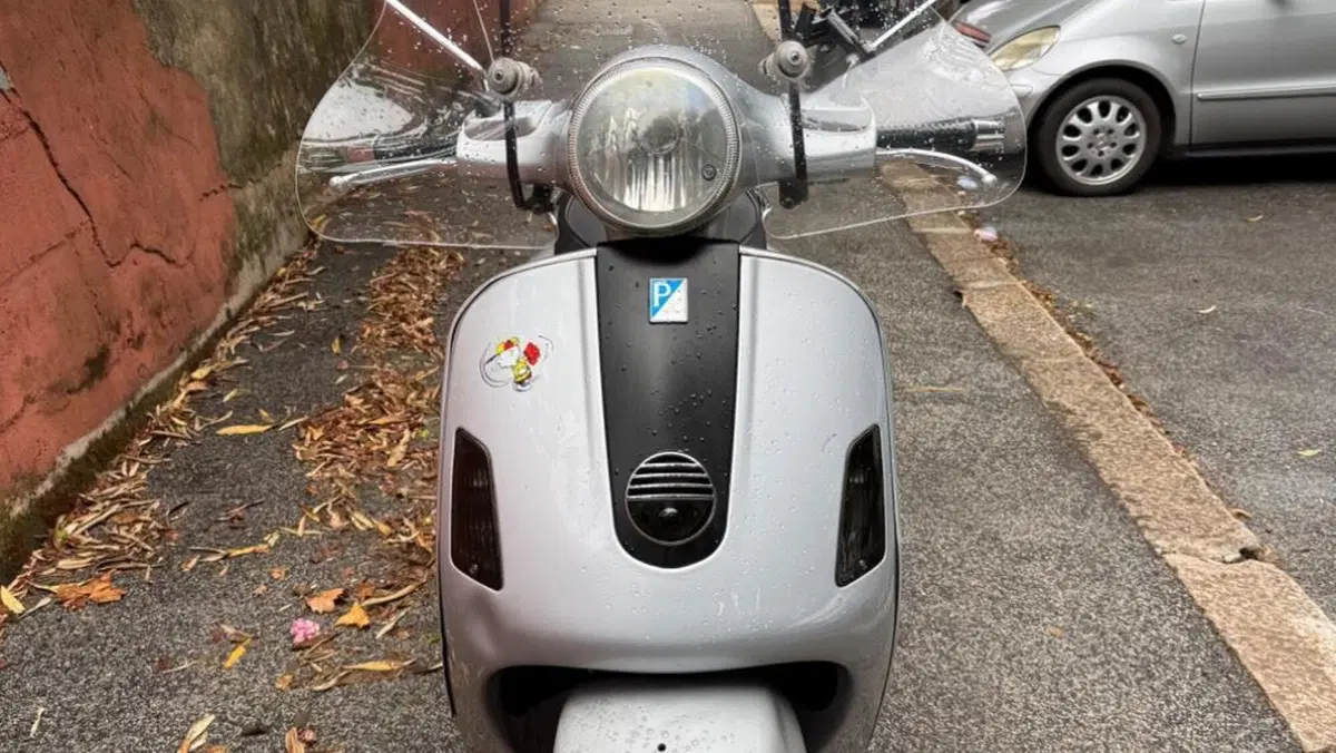 Vespa GTS 250 i.e.  (3)