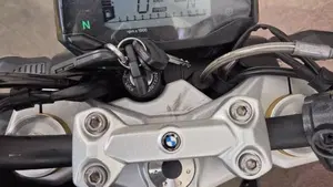 Bmw G 310 R (2021 - 25)  (2)