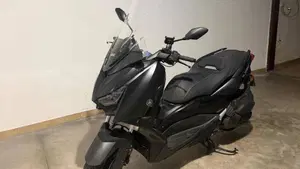 Yamaha X-Max 400 Iron Max (2019 - 20)  (2)