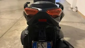 Yamaha X-Max 400 Iron Max (2019 - 20)  (5)