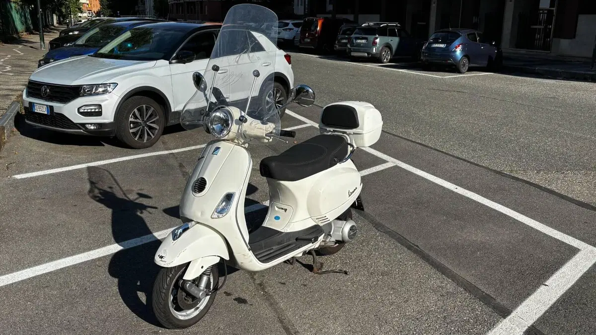 Vespa LX 125 (2005 - 11)  (2)