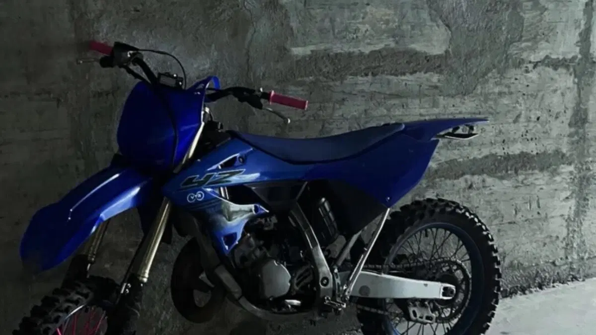 Yamaha YZ 125 (2024)  (4)