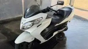 Suzuki Burgman AN 400 ABS (2010 - 13)  (2)