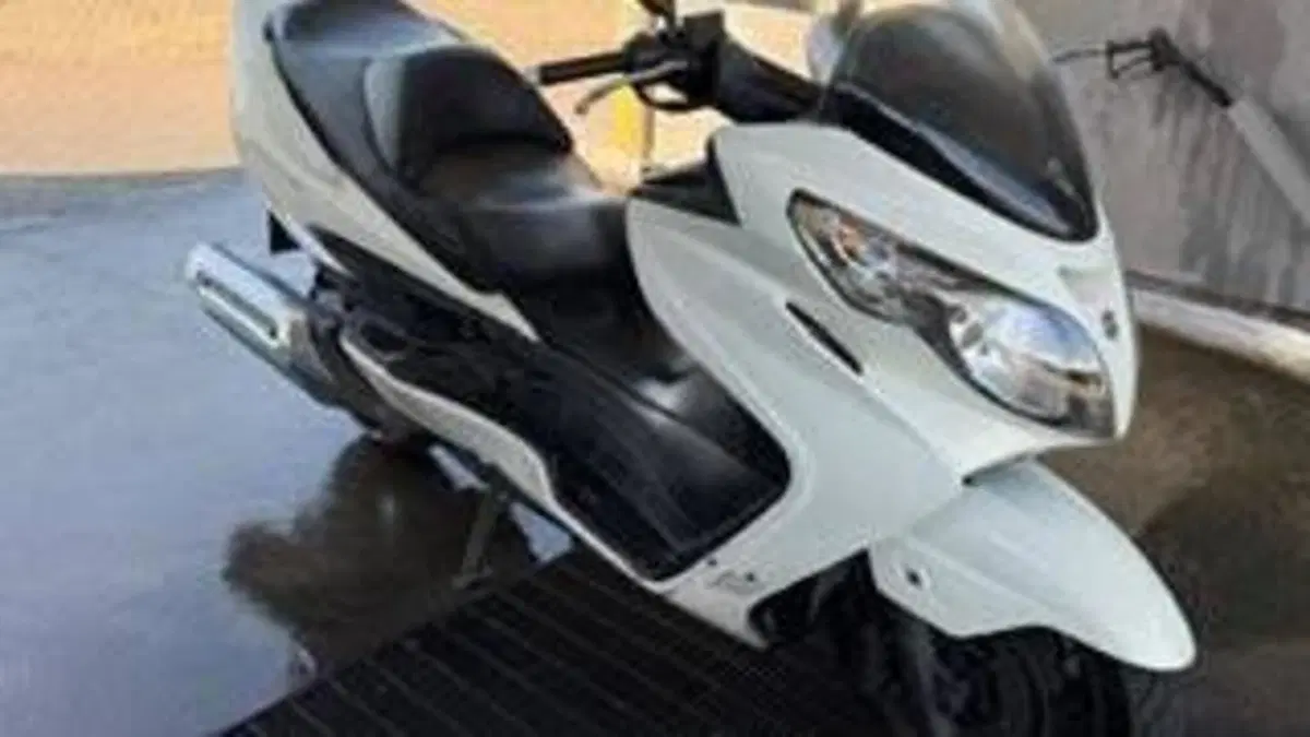 Suzuki Burgman AN 400 ABS (2010 - 13)  (3)