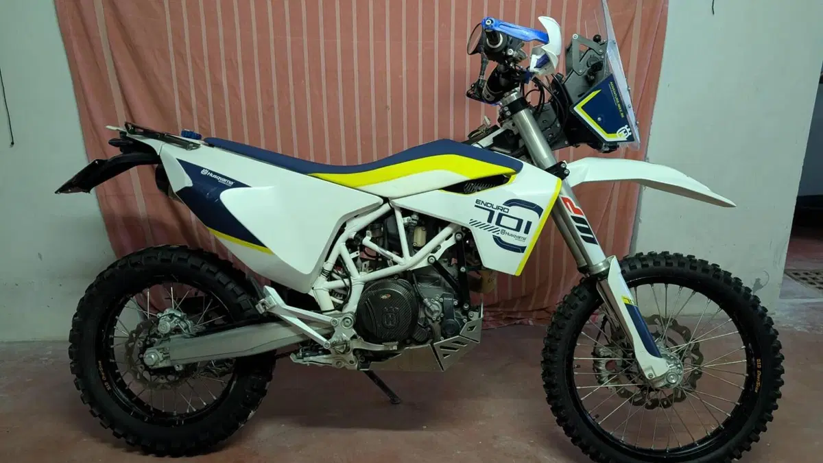 Husqvarna 701 Enduro (2017 - 19) 