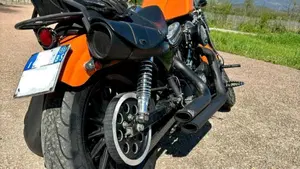 Harley-Davidson 883 Hugger (2001 - 02) - XLH  (2)