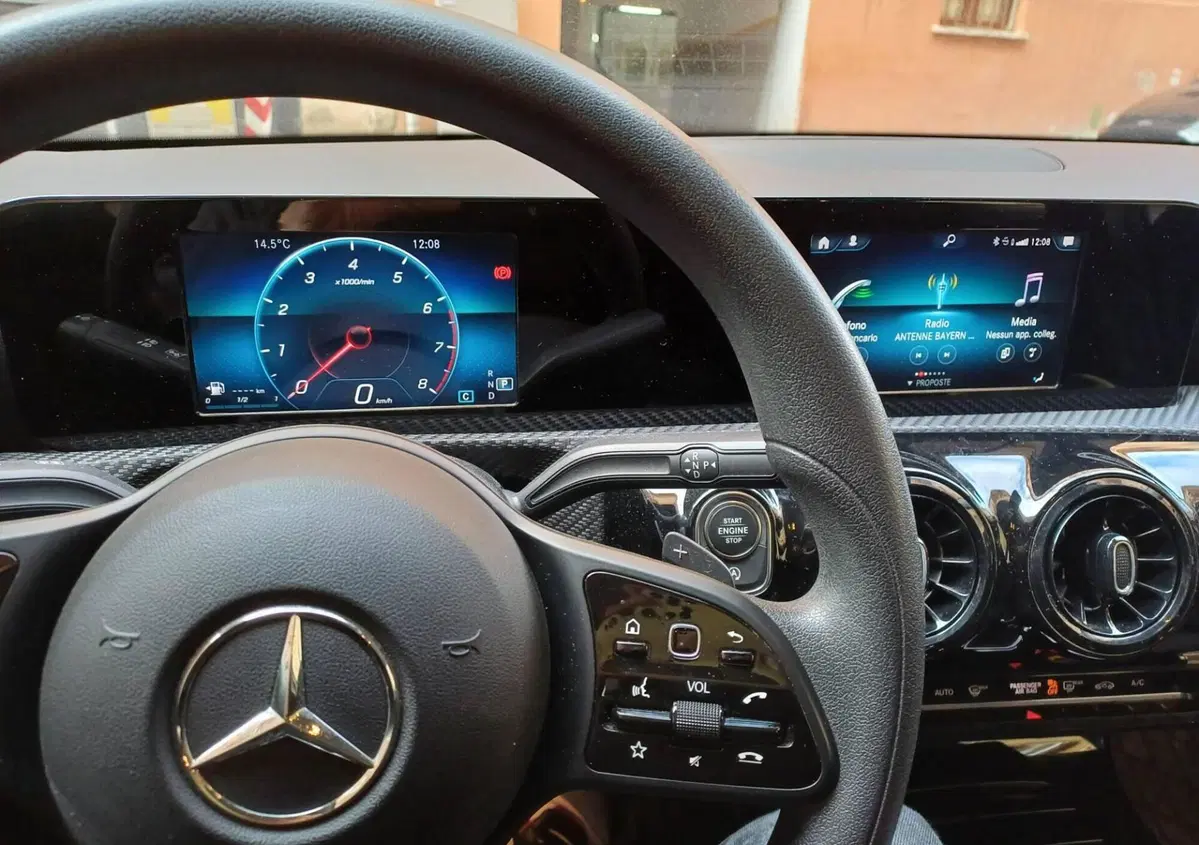 Mercedes-Benz Classe A 180 Automatic Business (11)