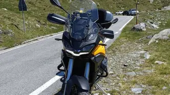 Moto Guzzi Stelvio (2024 - 26) usata