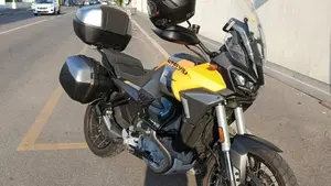 Moto Guzzi Stelvio (2024 - 26)  (2)