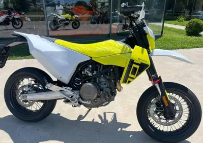 Husqvarna 701 Supermoto (2026) - Annuncio 10056284
