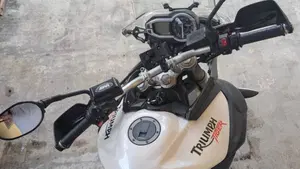 Triumph Tiger 800 (2010 - 14)  (4)