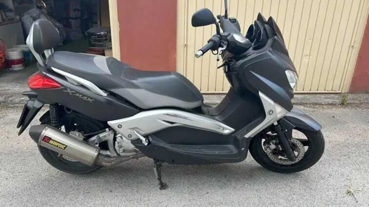 Yamaha X-Max 250 Sport (2011 - 13)  (3)