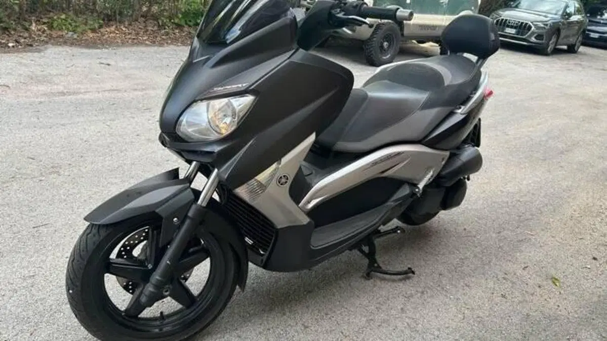 Yamaha X-Max 250 Sport (2011 - 13) 