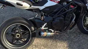 MV Agusta Brutale 1090 RR ABS (2009 - 19)  (2)