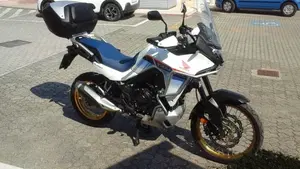 Honda Transalp XL750 Travel Edition (2023 - 24)  (11)