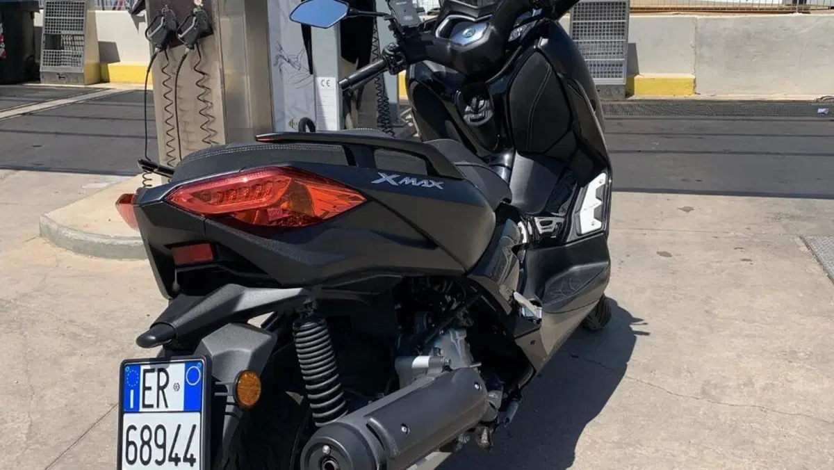 Yamaha X-Max 125 Iron Max (2019 - 20)  (3)