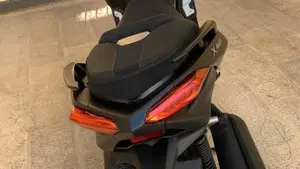 Yamaha X-Max 125 Iron Max (2019 - 20)  (8)