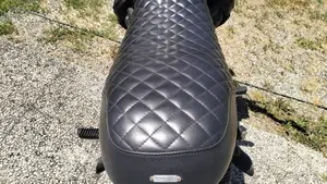 Moto Guzzi V7 III Stone (2017 - 20)  (4)