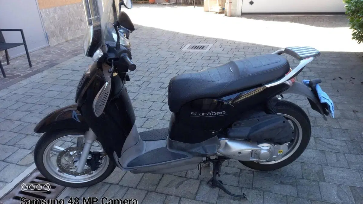 Aprilia Scarabeo 200 i.e. (2009 - 11)  (2)