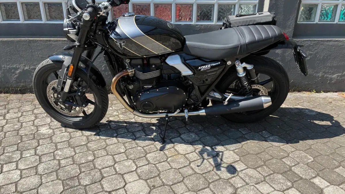 Triumph Speed Twin 900 (2025 - 26) 