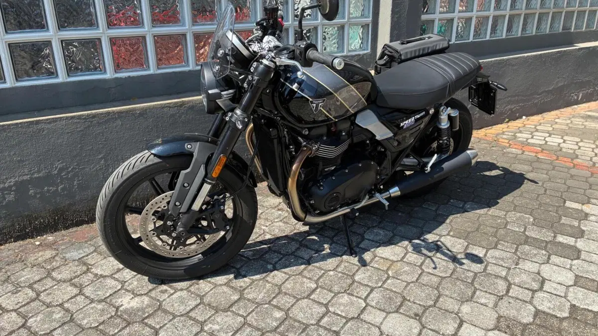 Triumph Speed Twin 900 (2025 - 26)  (2)