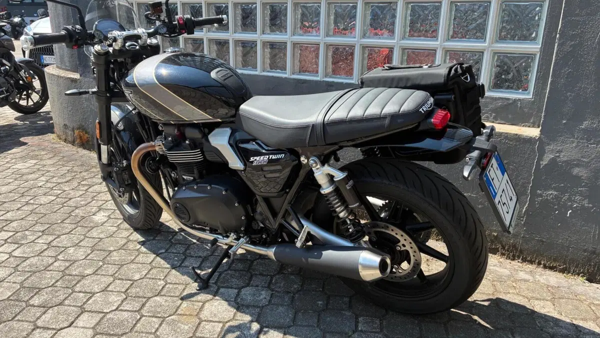 Triumph Speed Twin 900 (2025 - 26)  (3)