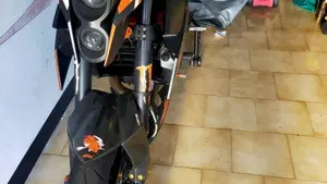 KTM 690 Duke R (2010 - 15) 