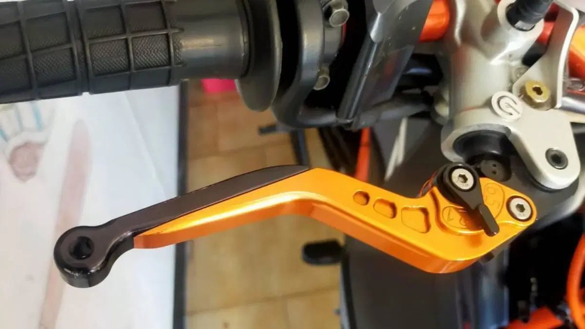 KTM 690 Duke R (2010 - 15)  (4)