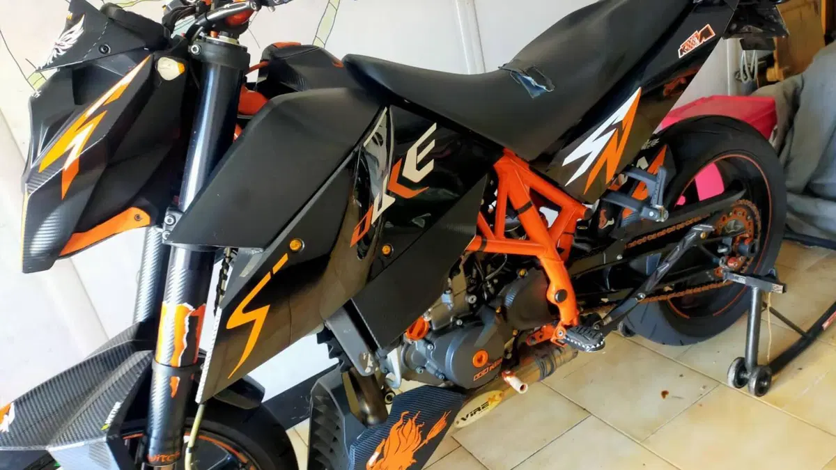 KTM 690 Duke R (2010 - 15)  (8)