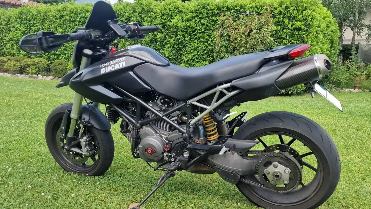 Ducati Hypermotard 796 (2012)  (5)