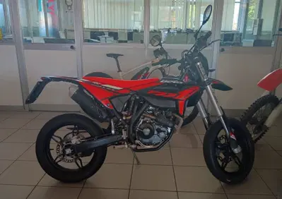 Betamotor RR 125 4T Motard T (2023 - 24) - Annuncio 10056523