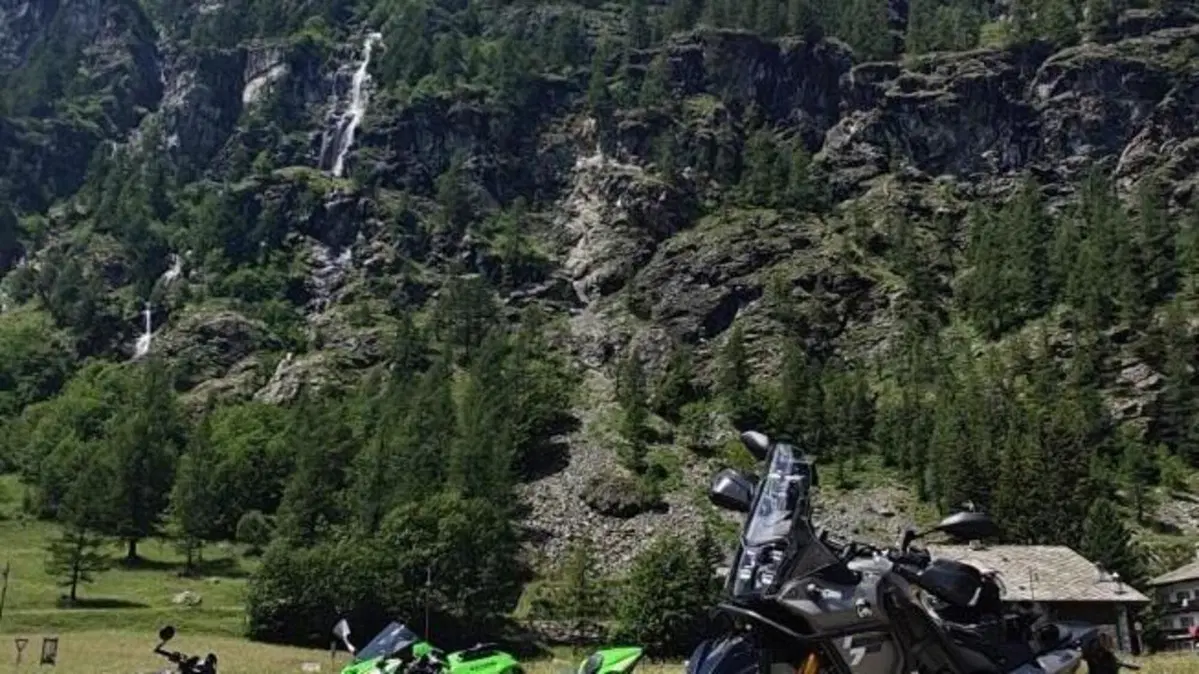 Kawasaki Ninja 636 ZX-6R Performance (2025 - 26)  (8)