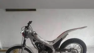 Montesa Cota 4RT  (5)