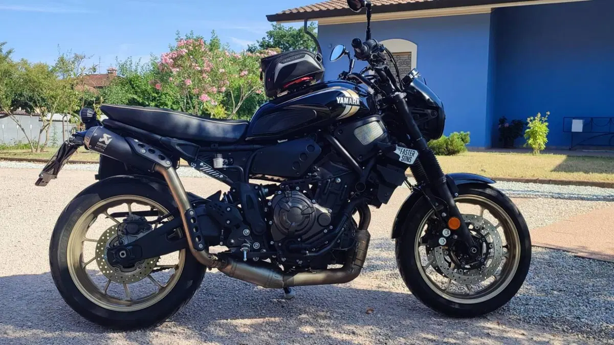 Yamaha XSR 700 (2022 - 26)  (2)